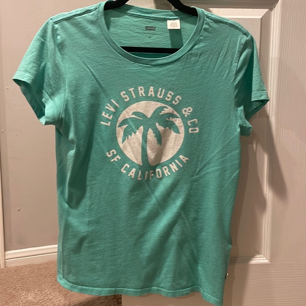 Levi t-shirt